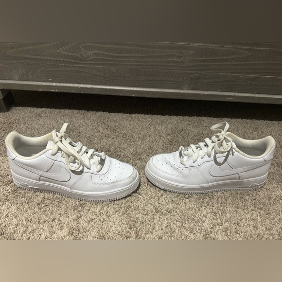 Nike Air Firce - Picture 1 of 4